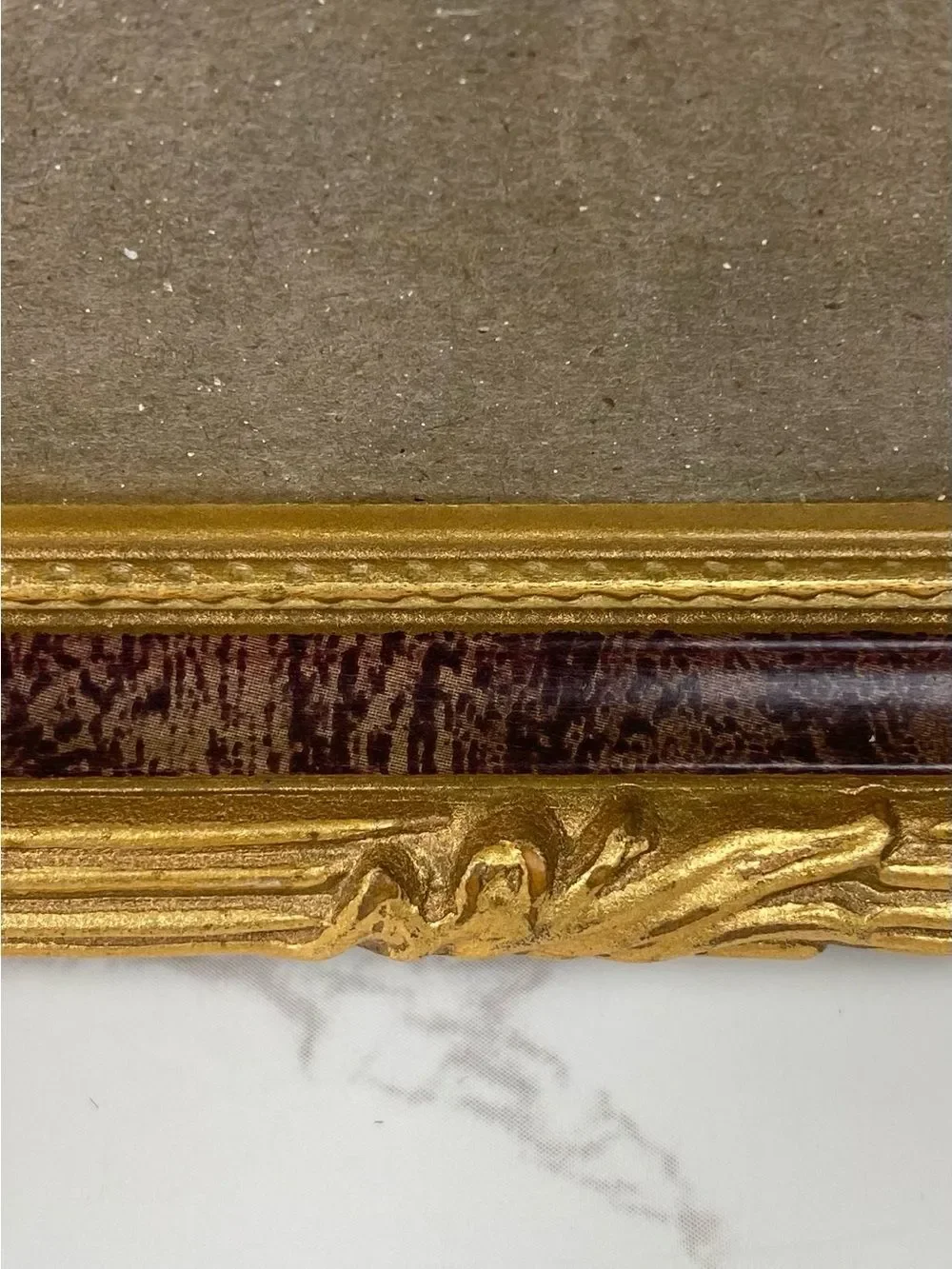 N/A elegant gold